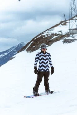 Gareth & Lucas Skipully The Seven - Heren XL - 100% Gerecycled Polyester - Midlayer Sportshirt - Wintersport 16 Gareth & Lucas Skipully The Seven - Heren XL - 100% Gerecycled Polyester - Midlayer Sportshirt - Wintersport -Bol Winkel 799x1200 14