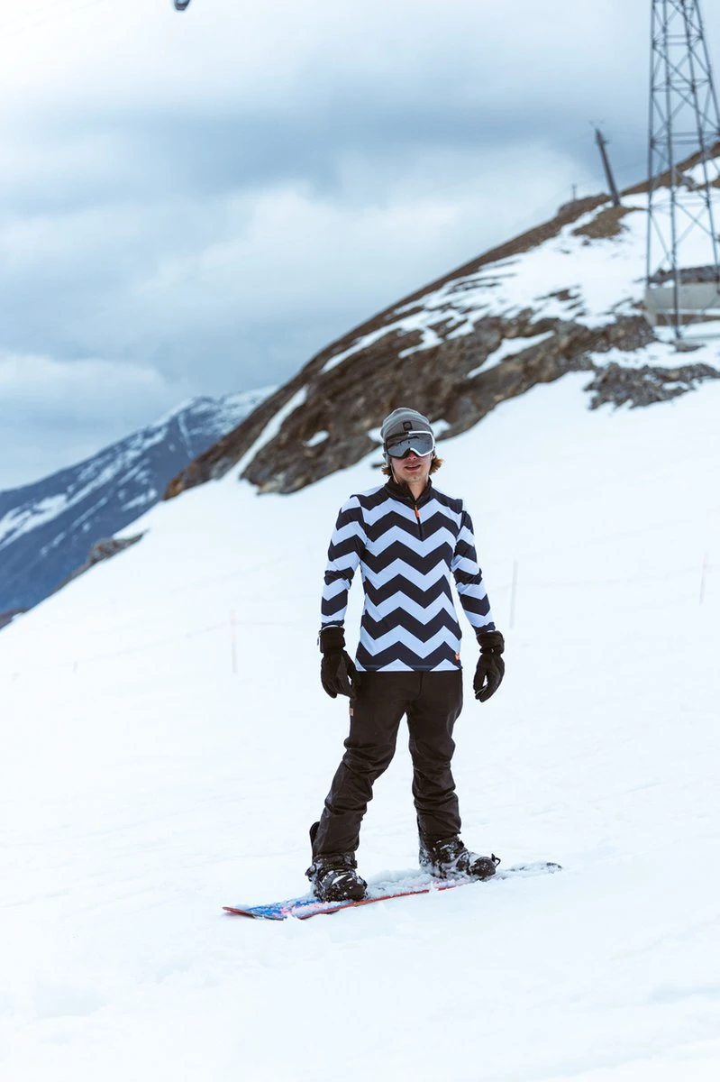 Gareth & Lucas Skipully The Seven - Heren XL - 100% Gerecycled Polyester - Midlayer Sportshirt - Wintersport 8 Gareth & Lucas Skipully The Seven - Heren XL - 100% Gerecycled Polyester - Midlayer Sportshirt - Wintersport - Afbeelding 6