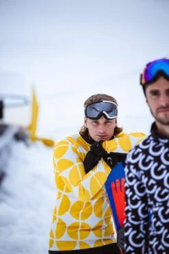 Gareth & Lucas Skipully The Six - Heren M - 100% Gerecycled Polyester - Midlayer Sportshirt - Wintersport 19 Gareth & Lucas Skipully The Six - Heren M - 100% Gerecycled Polyester - Midlayer Sportshirt - Wintersport -Bol Winkel 800x1200 39