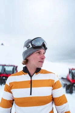 Gareth & Lucas Skipully The Four - Heren M - 100% Gerecycled Polyester - Midlayer Sportshirt - Wintersport 18 Gareth & Lucas Skipully The Four - Heren M - 100% Gerecycled Polyester - Midlayer Sportshirt - Wintersport -Bol Winkel 800x1200 44